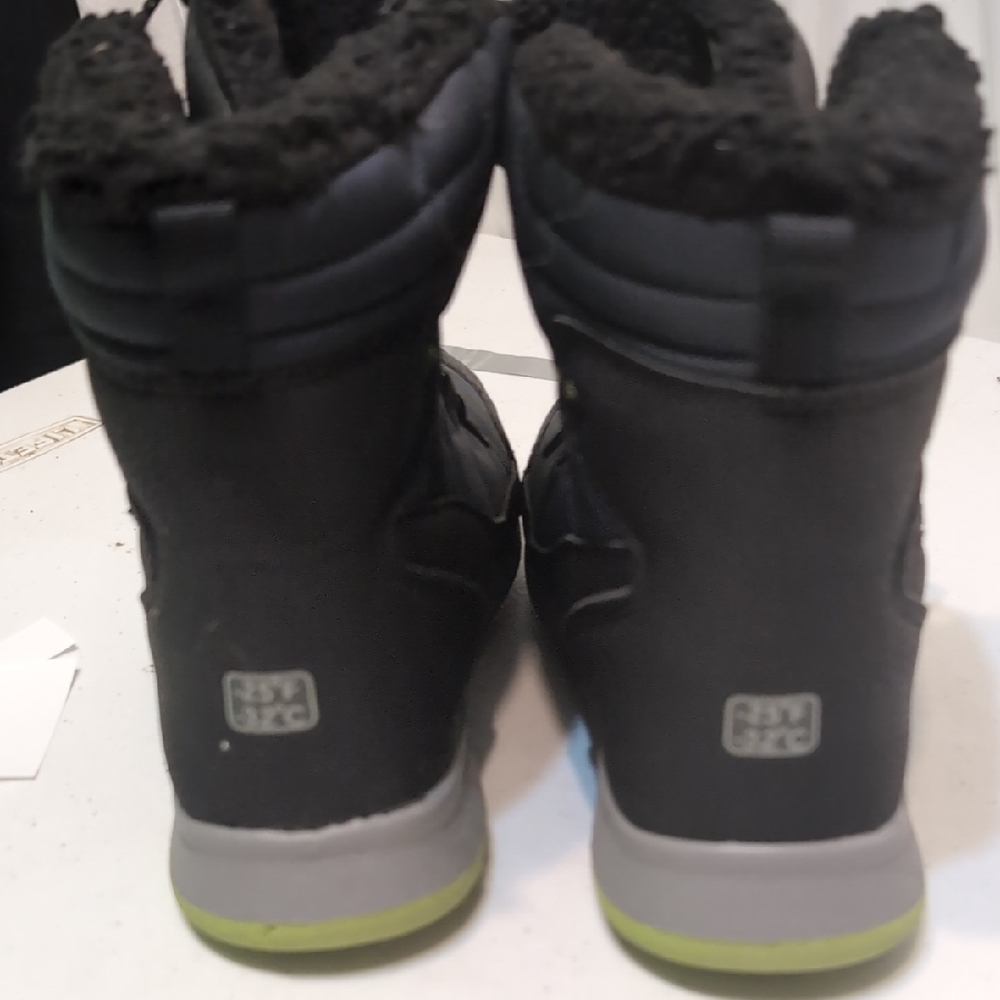 Women's Merrell Black Waterproof Winter Boots with Fur Lining Size 6 Medium - Picture 3 of 8